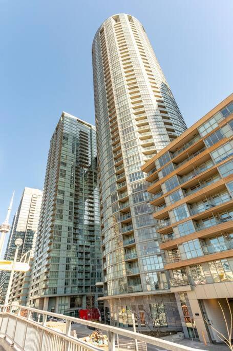 تورونتو Luxury Downtown Lakeview & City View Condo المظهر الخارجي الصورة
