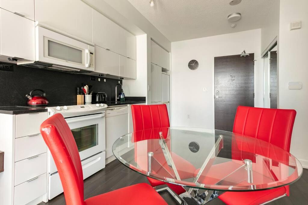 تورونتو Luxury Downtown Lakeview & City View Condo المظهر الخارجي الصورة