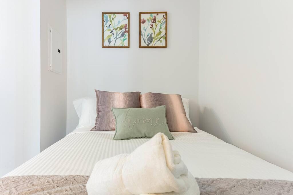 تورونتو Luxury Downtown Lakeview & City View Condo المظهر الخارجي الصورة